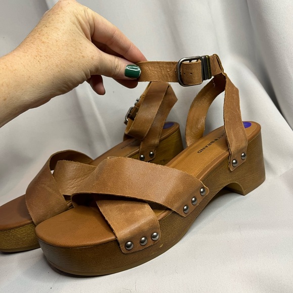 Lucky Brand Platform Brown Leather Sandals - Picture 2 of 8